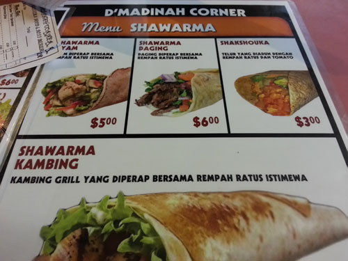 Menu roti di D'Madinah Corner