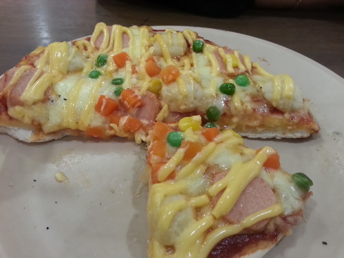 Cheesy Meatball Pizza