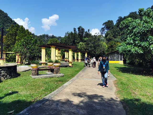 Beriadah berjalan kaki