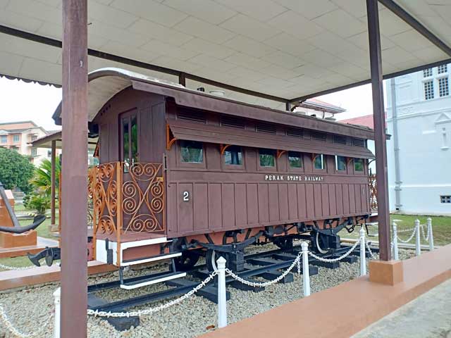 Gerabak keretapi penumpang lama