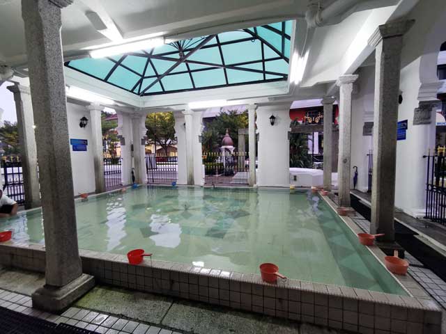 Kolah air sembahyang