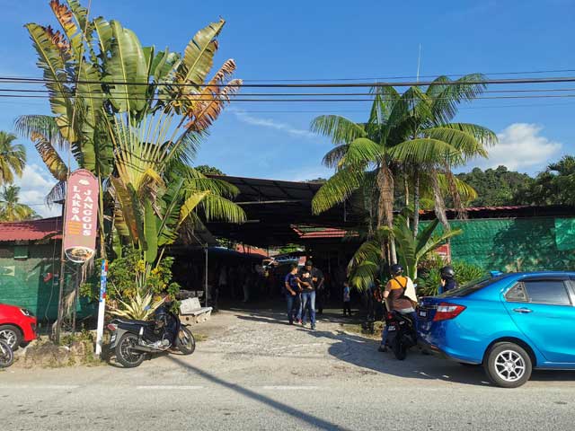 Restoran Laksa Janggus Balik Pulau