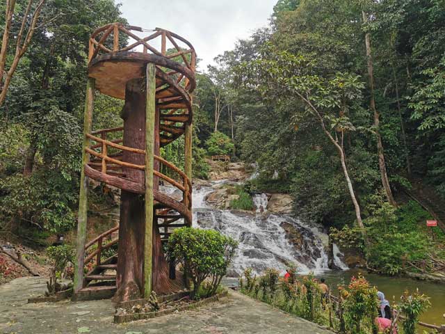 Menara tinjau