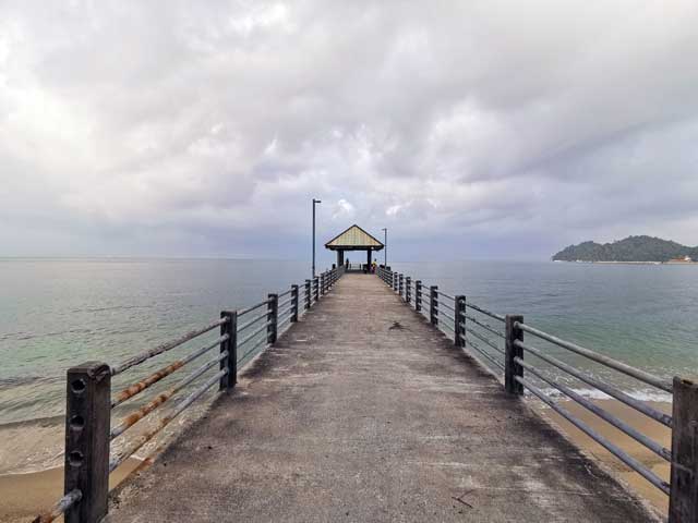Pantai Teluk Ketapang