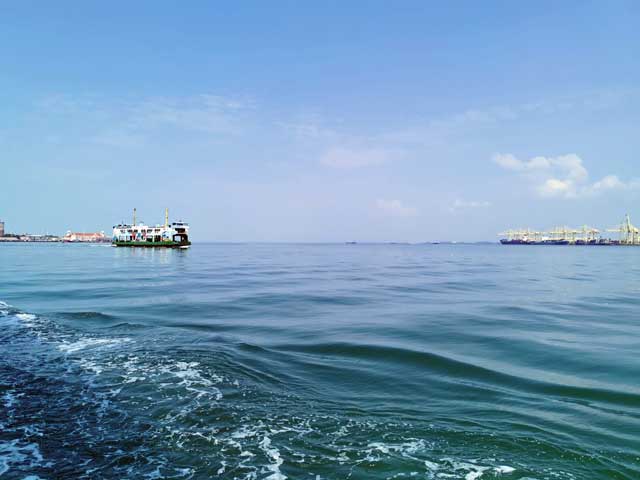 Pemandangan cantik dari feri Penang