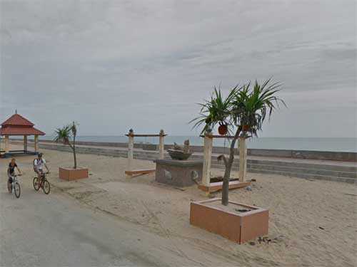 Pantai Cahaya Bulan atau PCB
