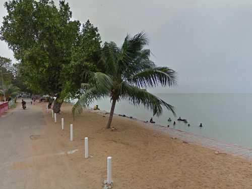 Pantai Pengkalan Balak.
