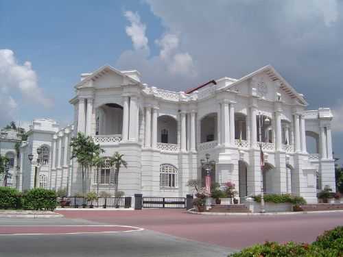 Stesen Keretapi Ipoh.