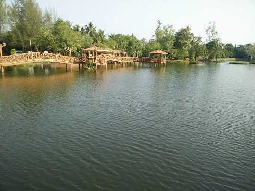Taman Rekreasi Tasik Melati.