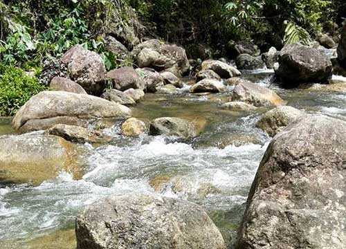 Taman rekreasi air terjun Tupah.